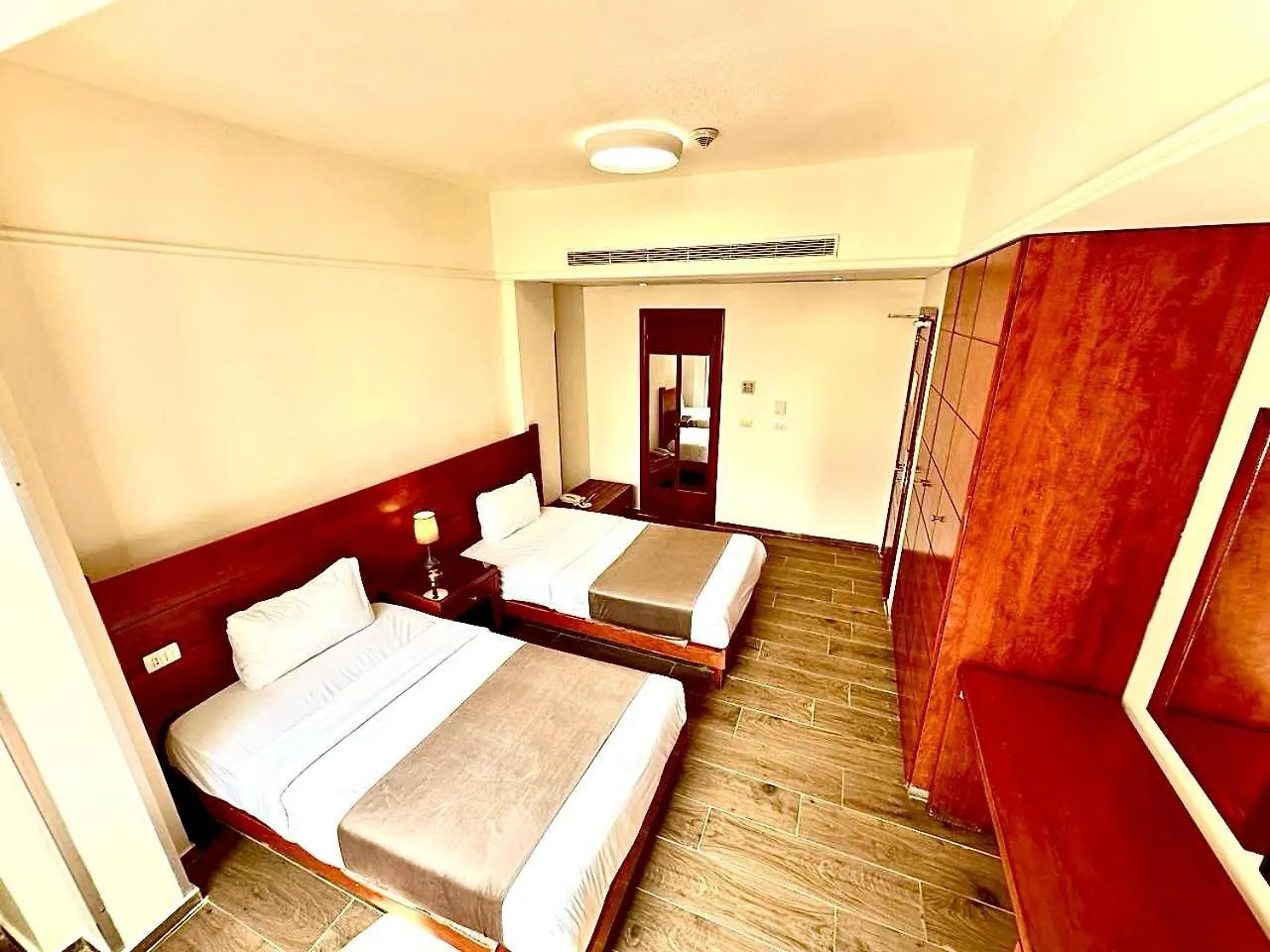 Caesar'S Park Hotel Beirut 4*,