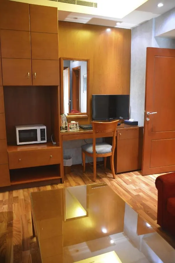 Caesar'S Park Hotel Beirut
